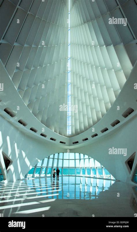 Milwaukee Art Museum Interior Stock Photo - Alamy