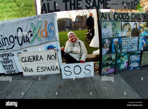 Protest Parliament square London Stock Photo - Alamy