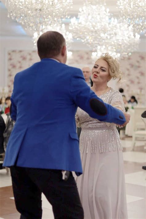 225+ Fun Father Daughter Dance Songs (BEST Wedding List)