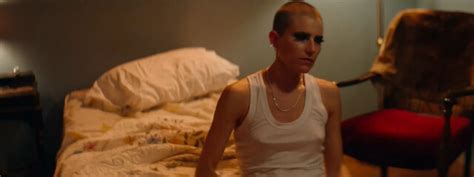 Nude Video Celebs Dree Hemingway Nude Sam Quartin Sexy Run With The Hunted