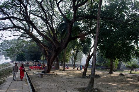 Bangladesh - Mymensingh riverside park - Impressions from Bicycle Travels