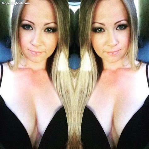 Chloe James Chloemjames Nude OnlyFans Leaks Fappening FappeningBook