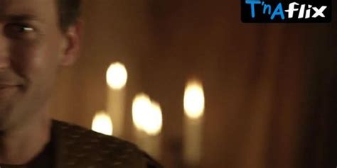 Viva Bianca Lesbian Butt Scene In Viva Bianca Erin Cummings Anna Hutchison Jenna Lind