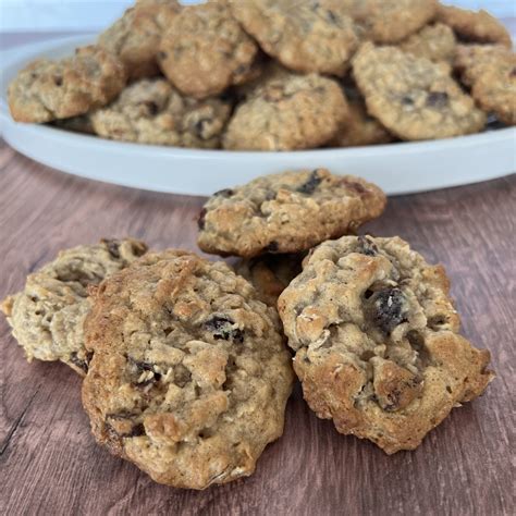 Jills Outrageous Oatmeal Raisin Cookies Just Jill