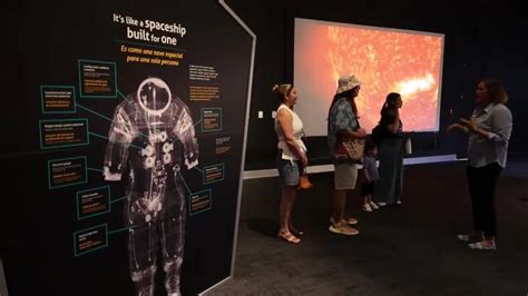 Miami acoge la exposición Viaje al Espacio