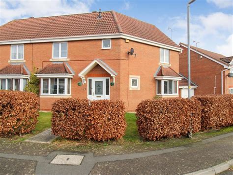 3 Bed Semi Detached House For Sale In Buttercup Close Corby Nn18 £