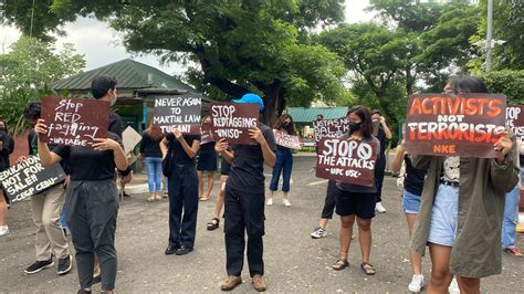 Abs Cbn News On Twitter Look Constituents Of Up Cebu Hold A Black