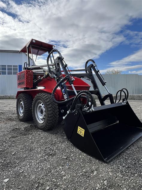 Мини-погрузчик АТ-350М "Максимальная" комплектация от Atomtechnics