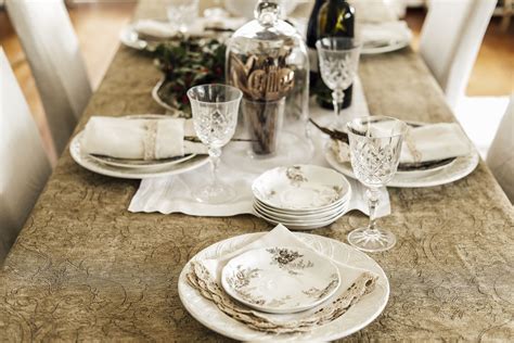 Tips for Setting A Beautiful Thanksgiving Table - She Holds Dearly