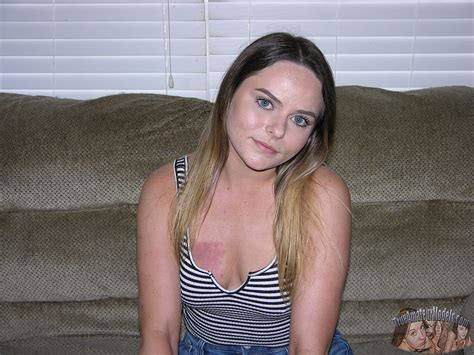 True Amateur Models Starring Skylar Model XXX Porn Pics CoedCherry