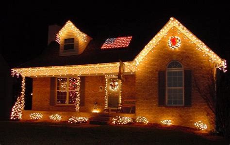 Descobrir 75+ imagem casas decoradas con luces de navidad - Abzlocal.mx