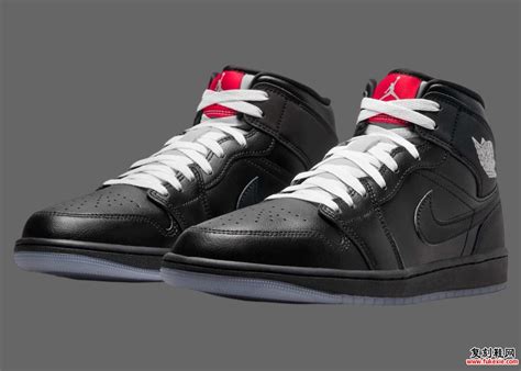 air jordan  mid black metallic reimagined   hv