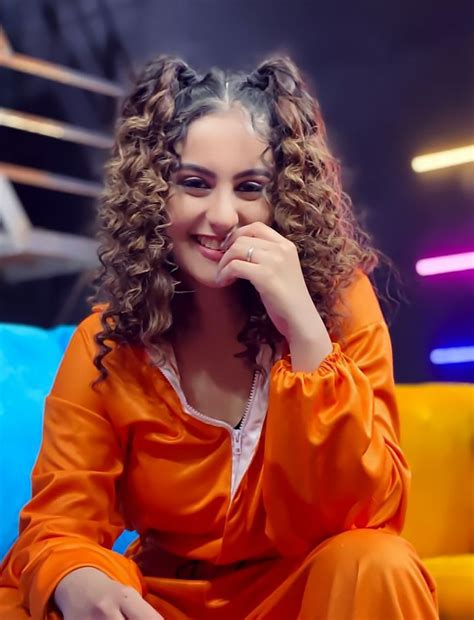 Tunisha Sharma Hot Pics Age And Latest News Top Sense