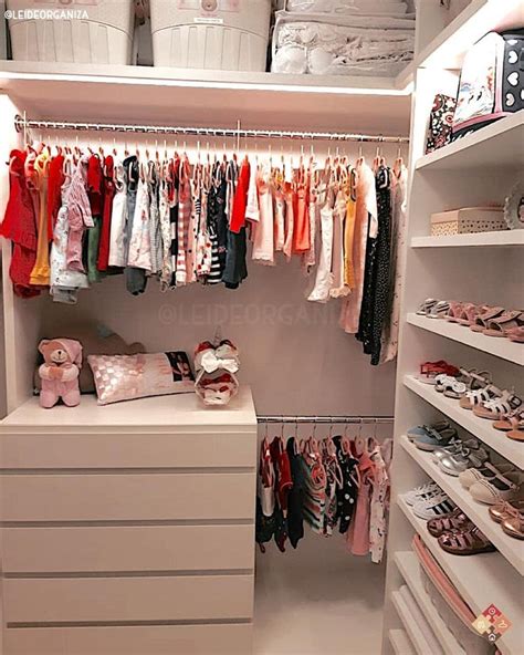 Dicas práticas e eficientes de como organizar o guarda roupa Closet