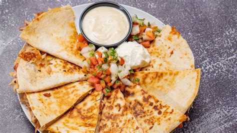 Chicken Bacon Ranch Quesadilla Chilis Copycat Recipe - Recipes.net