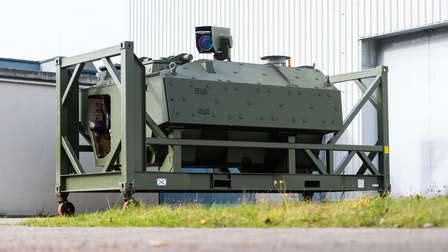 Neue Laserwaffe Bundeswehr schießt Drohne ab Was wir sehen treffen