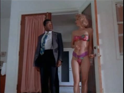 Naked Deborah Rennard In Silk Stalkings