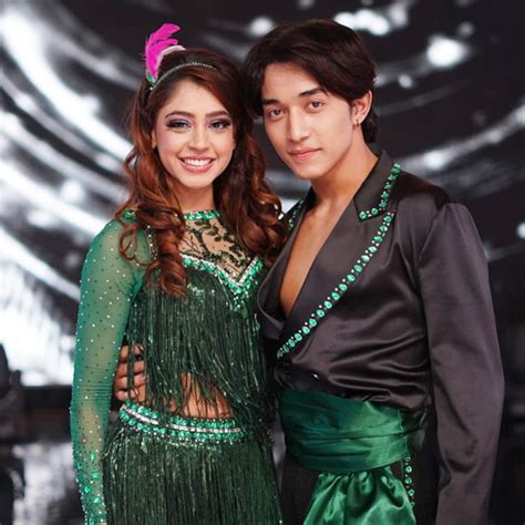 Jhalak Dikhhla Jaa 10 Grand Finale From Niti Taylor Akash Thapa Getting Immense Support To