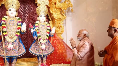 Pm Modi Inaugurates First Baps Hindu Temple In Abu Dhabi Know Details