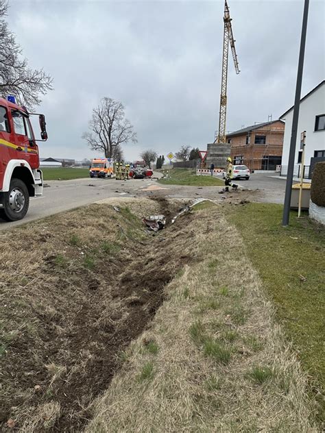 Thl Verkehrsunfall Feuerwehr Stadt Schrobenhausen