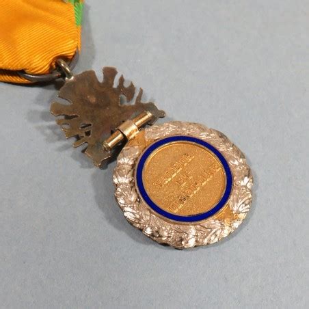 France Medaille Militaire Me Republique Valeur Et Discipline En