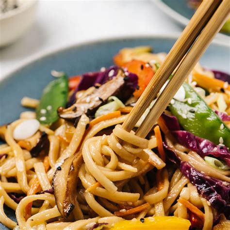 Stir Fry Vegetables And Noodles