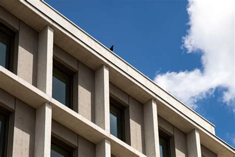 Lyon concrete at DEMATHIEU BARD with our TWIST pedestal tables with ... 
