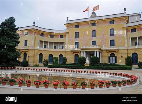 Jardins Del Palau Reial De Pedralbes El Palacio Real Museo Parque