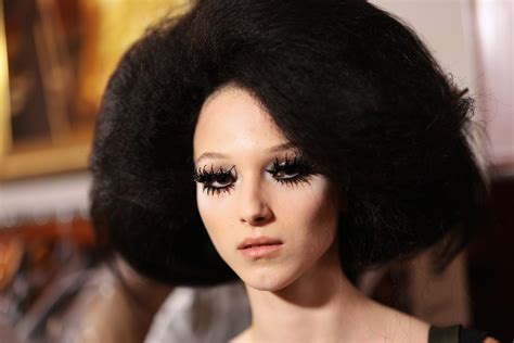 The 8 conglomerates that control the cosmetics industry - HIGHXTAR.