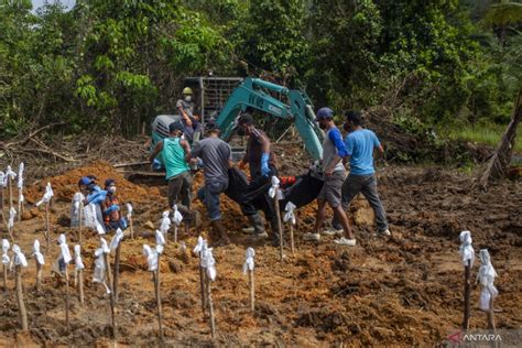 Korban Jiwa Akibat Tanah Longsor Di Pulau Serasan Natuna Mencapai 46