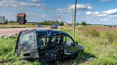 Frau Aus Grebenstein Starb Bei Unfall In Sachsen Anhalt