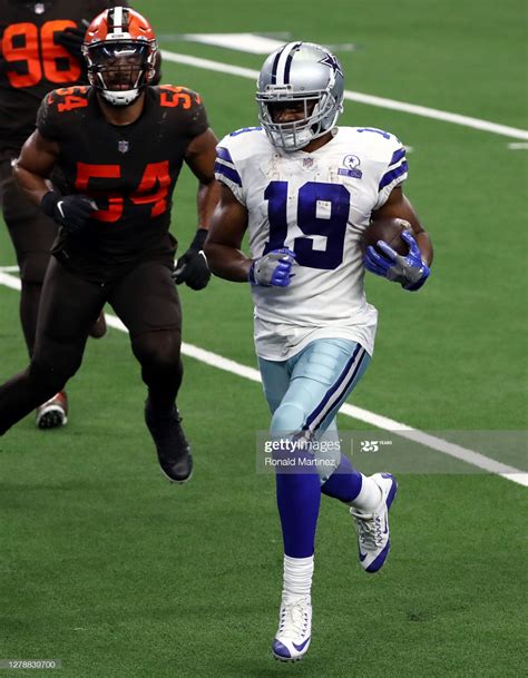 Amari Cooper Of The Dallas Cowboys At Atandt Stadium On October 04