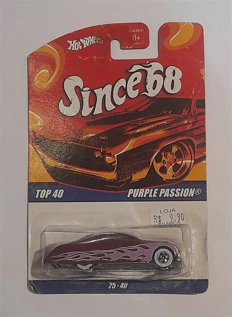 Embalagem Danificada Hot Wheels Classics Purple Passion Universo