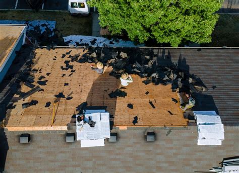 How to Install Roof Shingles: A Step-by-Step Guide | Roof Maxx