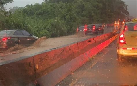 ¡atención Fuerte Lluvia Y Ráfaga De Viento Azota A Panamá Y Panamá