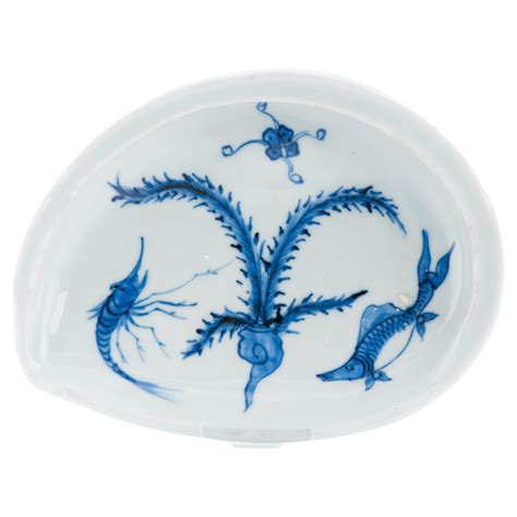 Antique Ming Period Chinese Porcelain Charger Eagle and Goat Yin Yang