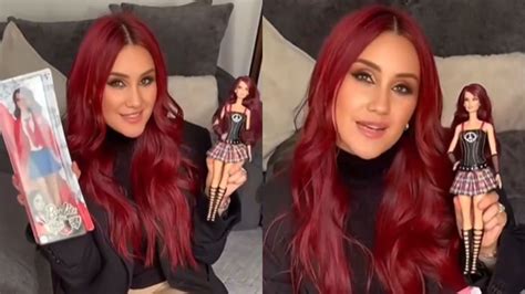 Dulce Maria Mostra Sua Boneca Barbie Inspirada Em Roberta De Rebeldes