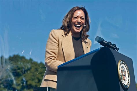 Ex Clinton Strategist Its ‘bad That Kamala Refuses To Attend