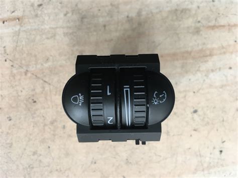 Buton Reglaj Faruri Vw Golf K K