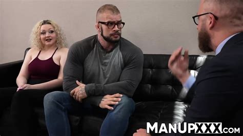 Blonde Woman Is Taught About A Mans Body