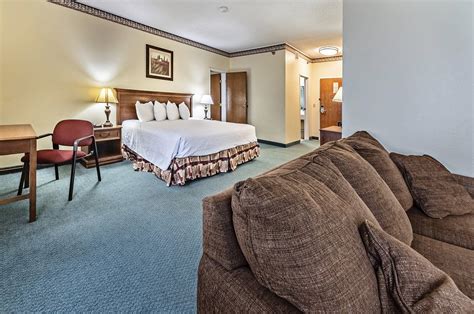 Rooms - The Branson Towers Hotel in Branson, MO