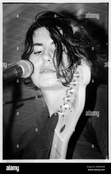 Elastica Young Early Gig 1994 Justine Frischmann Of Elastica