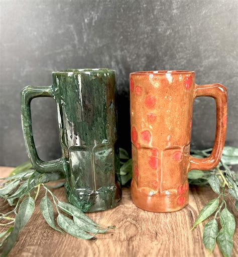 Paint your own Beer Stein @ Bust’d Brewing Peoria Heights | Art at the