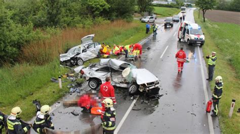 Unwetter Feuerwehren Im Gro Einsatz Oe At