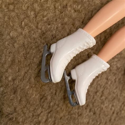 Barbie Toys Vintage 9s Barbie Ice Capades Figure Skater Iceskating