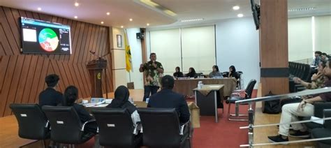 Seleksi Kompetisi Debat Mahasiswa Indonesia Fasilkom Unej