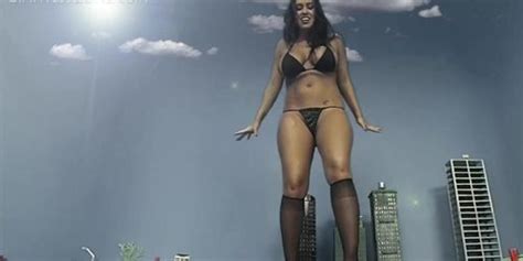 Huge Tits Giantess Milf With Fappable Buddy Tnaflix