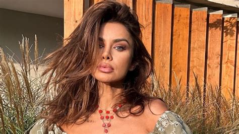 Natalia Siwiec W Bikini Pozuje U Boku Mamy Pudelek