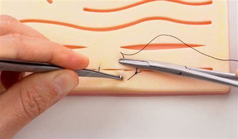 Suturing techniques course - Surgeryskills.com