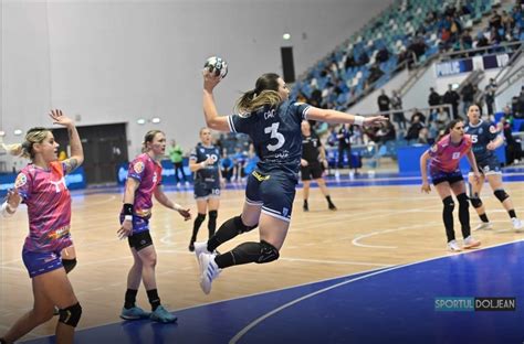 Liga Florilor Victorii Pe Linie Ale Gazdelor Handbal Mania